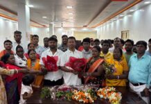 भुईया समाज ने उप महापौर अरुण कुमार चौहान व हरेंद्र चौहान को किया सम्मानित