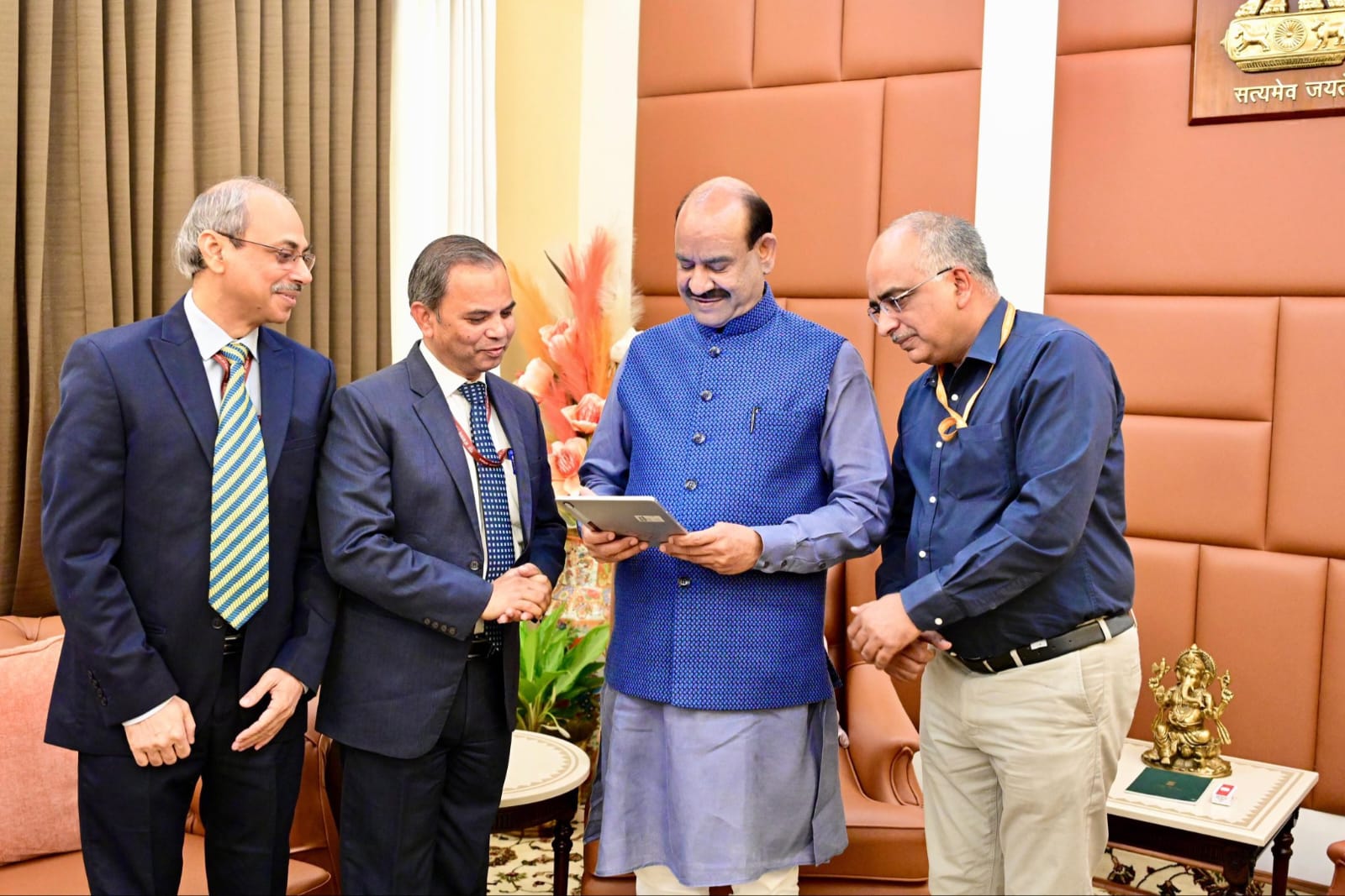 लोकसभा अध्यक्ष ने ‘स्व-गणना’ कर डिजिटल जनगणना 2027 की शुरुआत को दिया बल