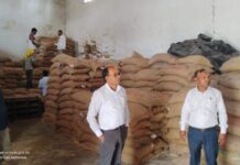 जेएसएफसी गोदाम का एसडीओ ने किया औचक निरीक्षण, स्टॉक और पंजियों की हुई गहन जांच