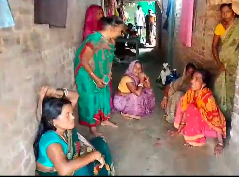 Godda News: बिजली का तार ठीक करने को लेकर विवाद, से मारपीट के बाद छत से फेंकने का आरोप