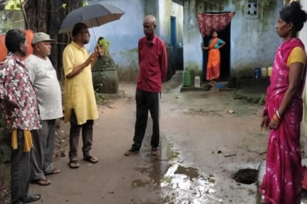 केशलपुर के गोफ स्थल का हलधर महतो ने किया मुआयना, अवैध खनन की जांच की मांग