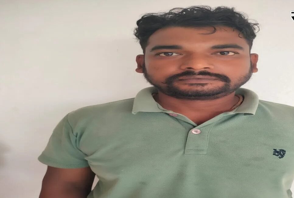 Sahibganj News: व्यापार के नाम पर 5 लाख की ठगी का आरोप, पैसे मांगने पर मारपीट-एक गिरफ्तार, दो फरार